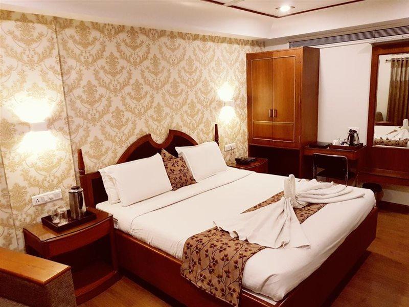 Hotel Punjab Palace Rāipur Buitenkant foto