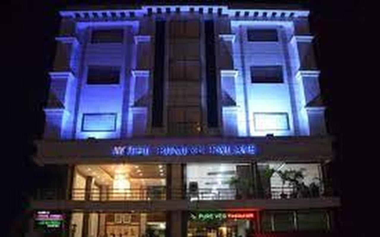 Hotel Punjab Palace Rāipur Buitenkant foto